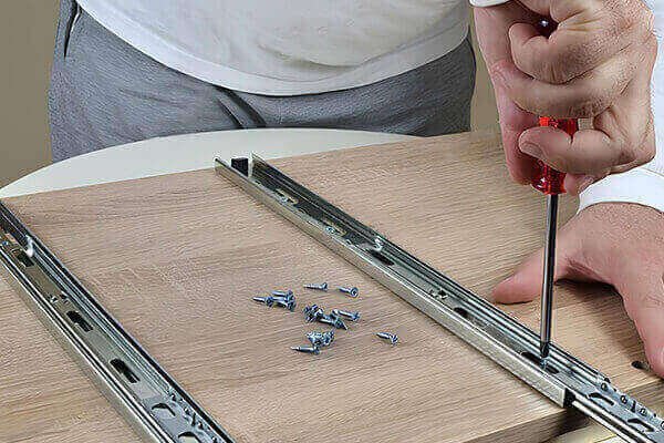 MOQ drawer slide